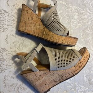 Elegant Beige Wedge Sandals